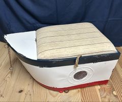 Sitzhocker mit Stauraum Boot
