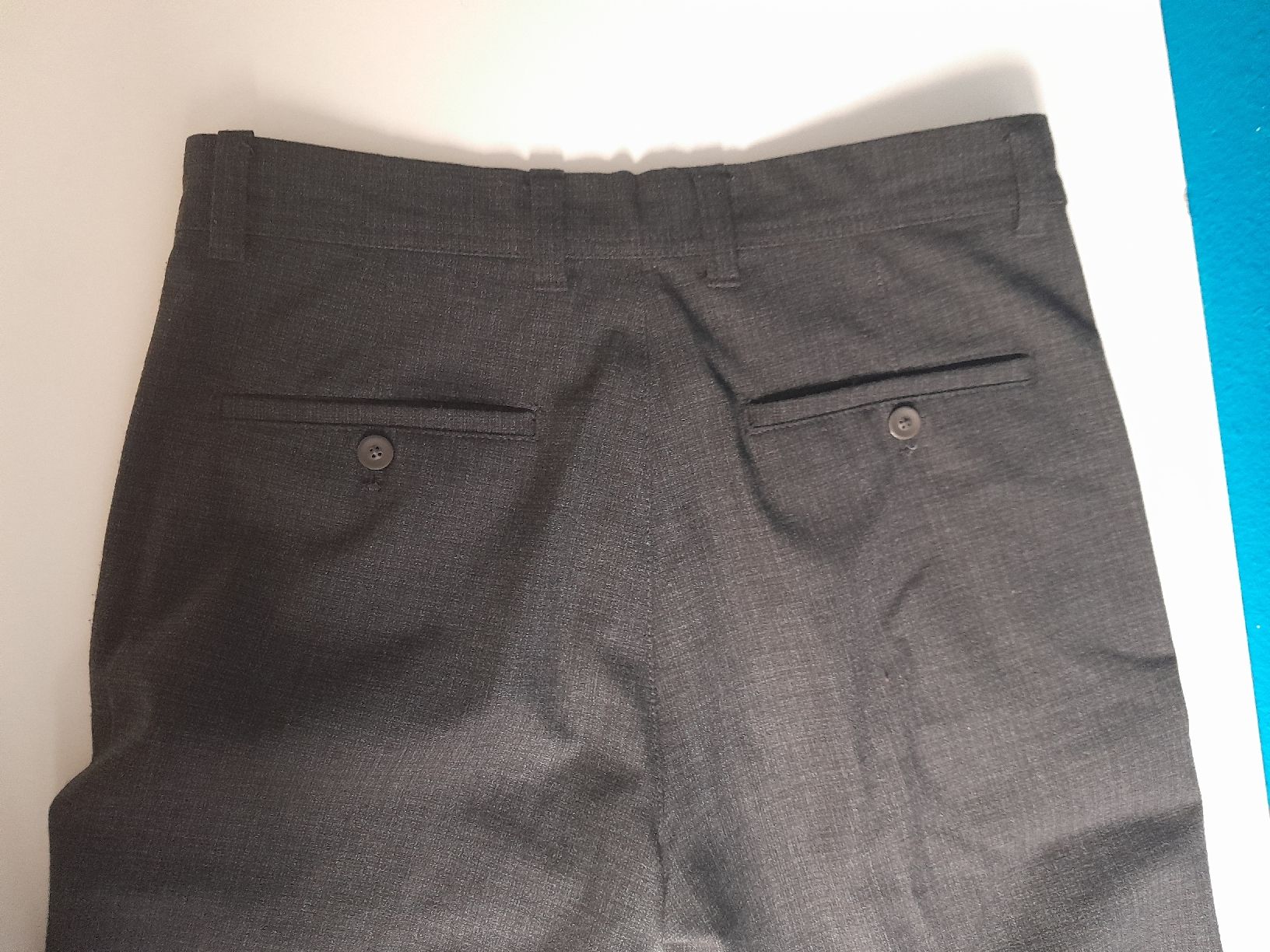 Zara Pantaloni: pantalon zara taille 38 gris chiné – Usato da Genève venduto da ang_fd8z 5