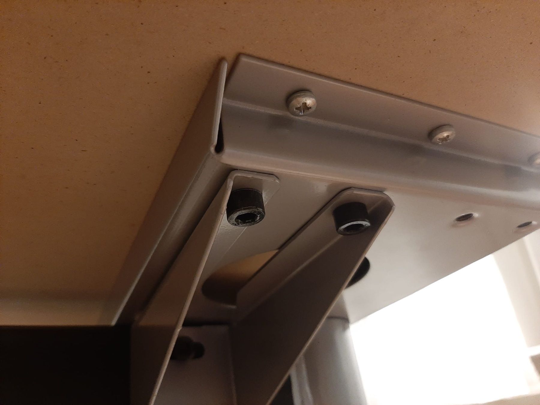 Ikea Scrivanie: Schreibtisch aus Holz – Usato da Zürich venduto da Zoe-P 5