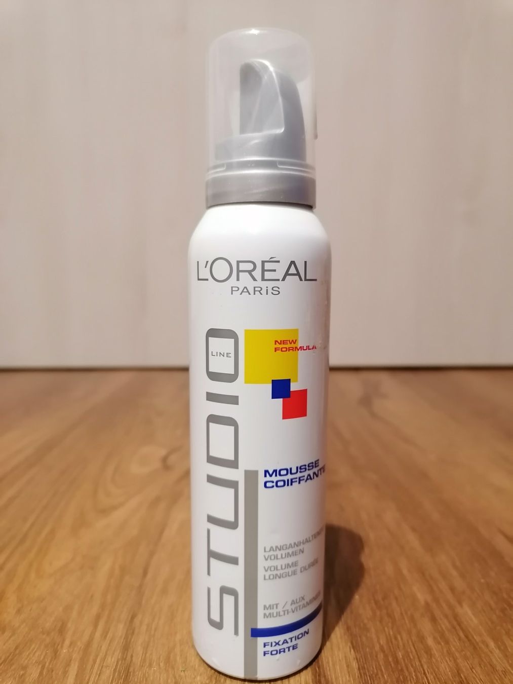 Prodotti per capelli: LOREAL PARIS, Mousse coiffante, Styling-Schaum – Nuovo e nell'imballaggio originale da Amden venduto da Bergdohle
