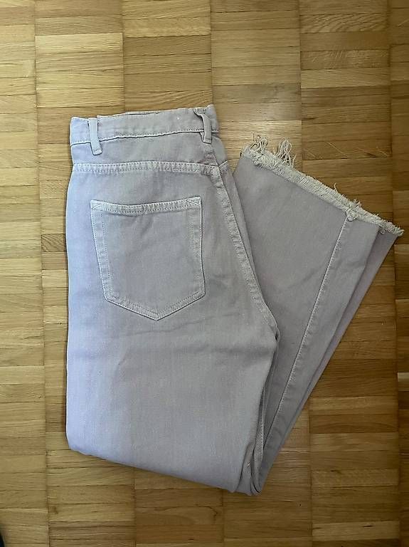 Pull&Bear Jeans: Pull and Bear Jeans – Usato da Zürich venduto da marianarcf