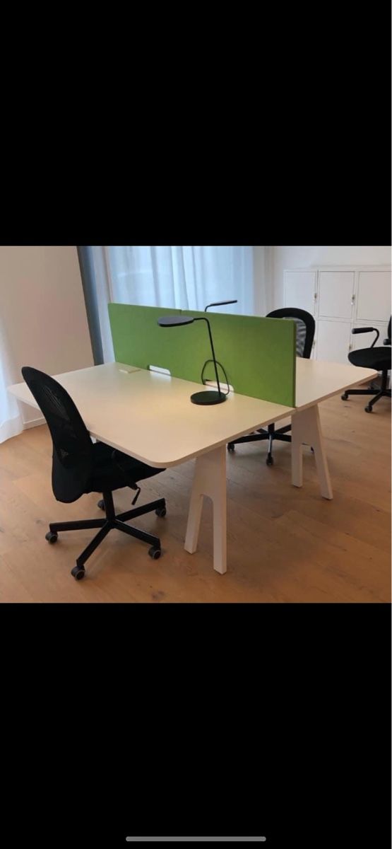 Scrivanie: Bureaux modernes avec séparateurs isolation phonique – Usato da Courgenay venduto da Bruynzeel 1