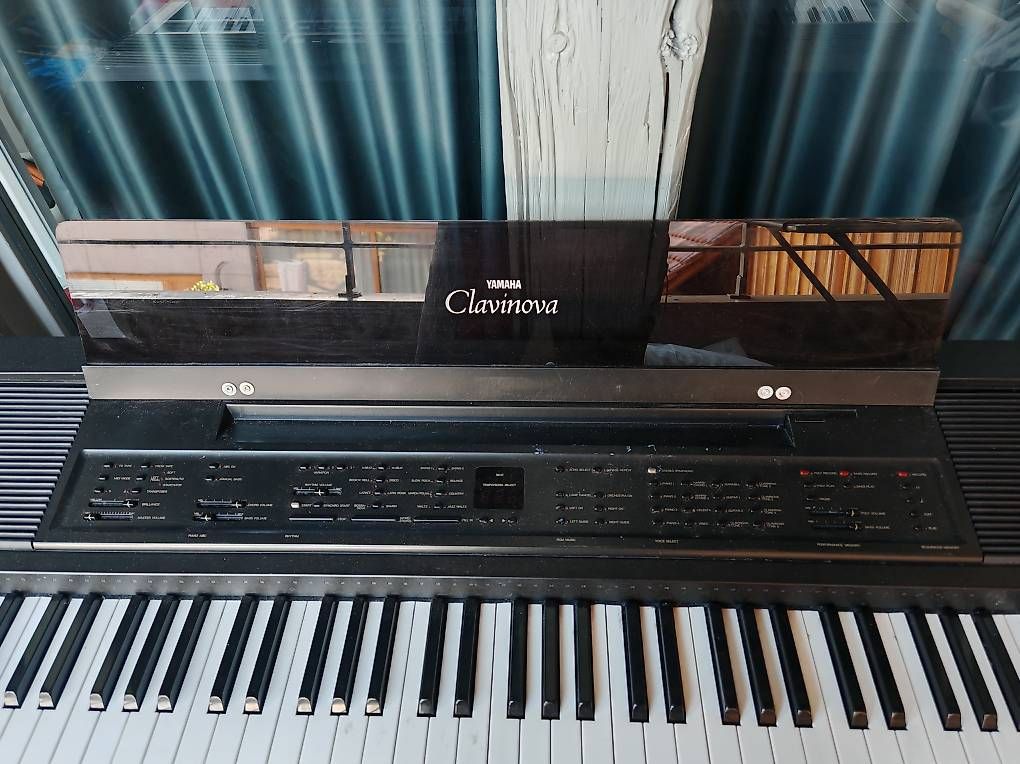 Strumenti musicali: Klavier Yamaha Claviona CVP-8 – Usato da Bolligen venduto da mzahit 3