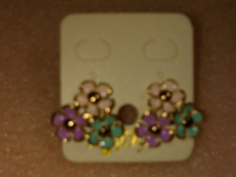 Ohrringe & -stecker: OHRRINGE MODESCHMUCK,,MIT BLUMEN,,MEHRFARBIG – Neu (gemäss Beschreibung) aus Basel von bijoutrie_4 1