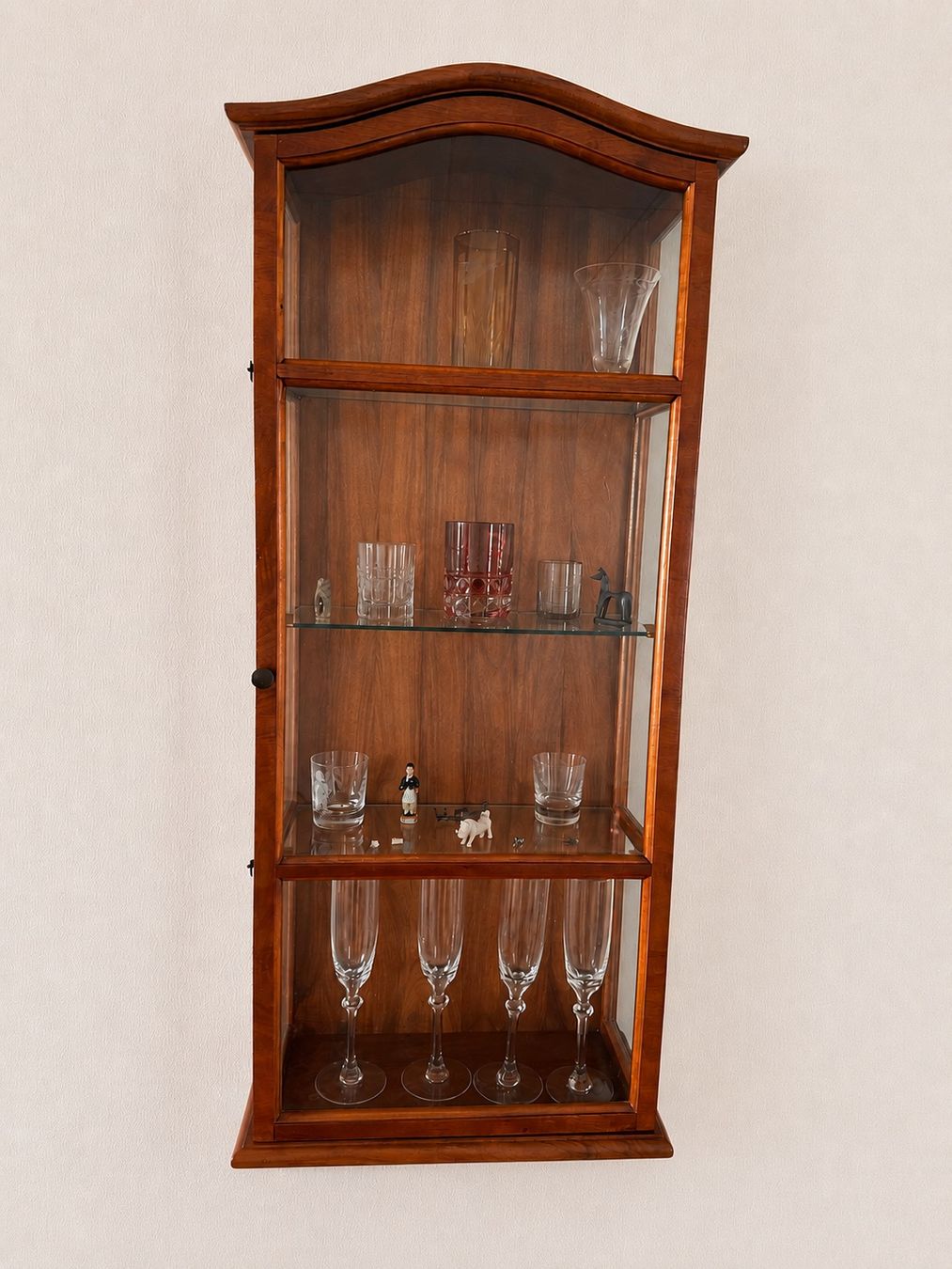 Vetrine: Wandvitrine aus Glas – Usato da Reinach BL venduto da Psilveli