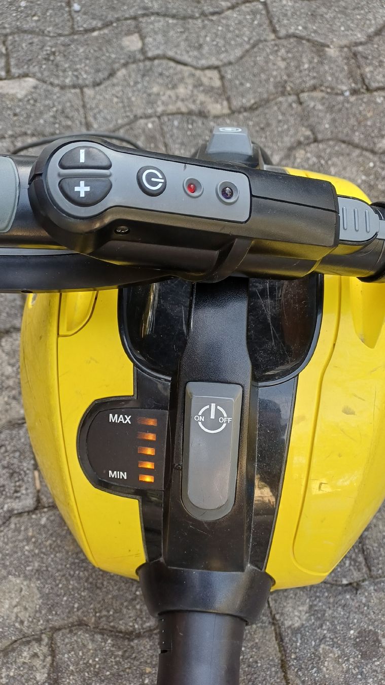 Kärcher Staubsauger & Zubehör: Kärcher Staubsauger VC6 Premium – Gebraucht aus Tamins von juliahauserbalog 2