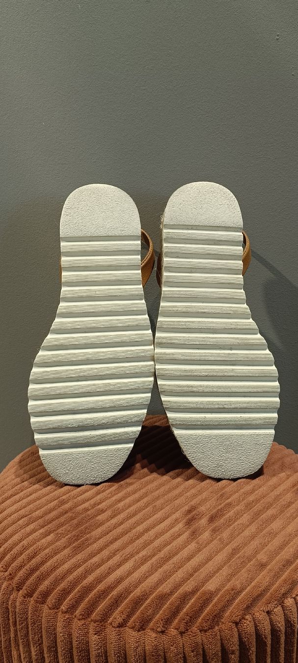 Scarpe da donna: Pons – Nuovo (secondo la descrizione) da Zollikofen venduto da Proseco 3