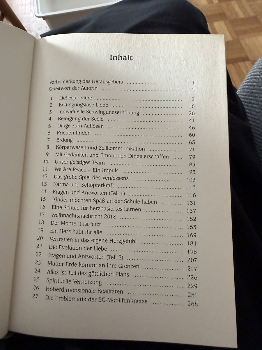 Bücher: Christina - Bewusstsein schafft Frieden – Gebraucht aus Aarau von Tam6 5