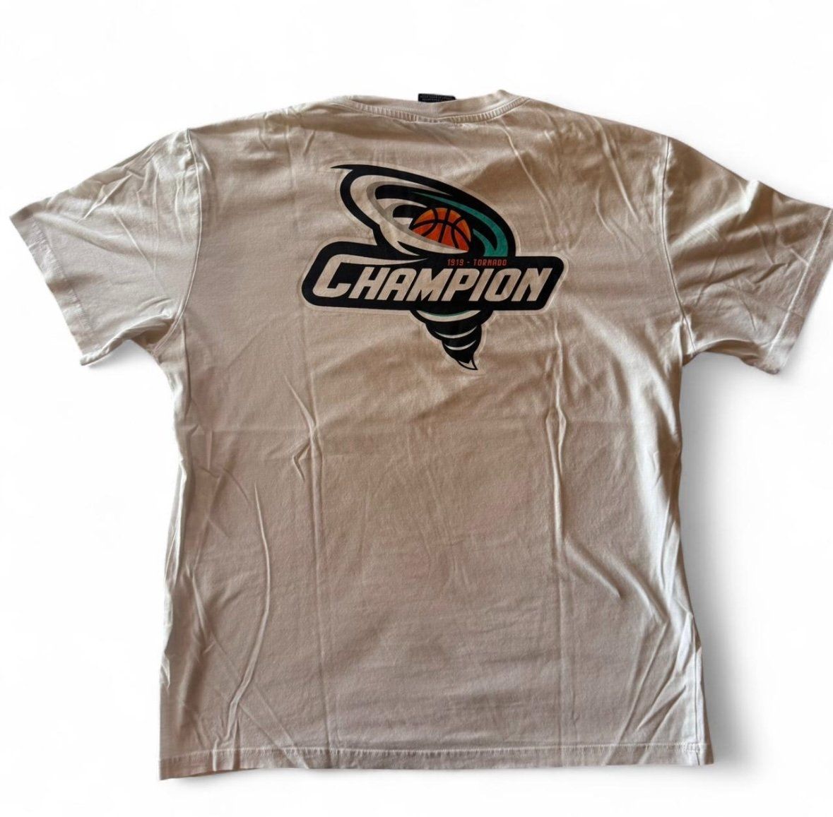 Champion T-shirts: T-Shirt Champions – D'occasion à Lausanne 26 par baptistevgl 1