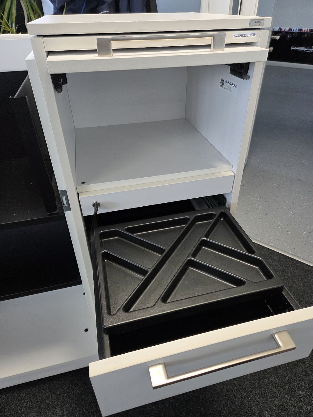 Armadi: Büroschrank/Rollcontainer rechtsbündig weiss mit Schubladen – Usato da Elgg venduto da Fufu28 2
