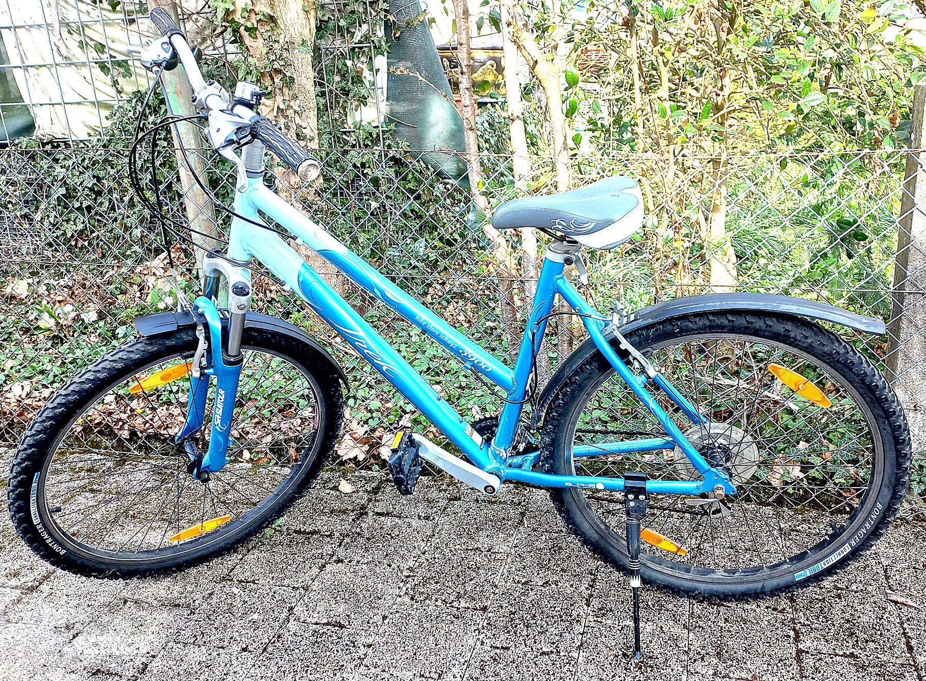 Velos: Damen / Mädchen Mounten Bike – Gebraucht aus Baar von 2cvbaar