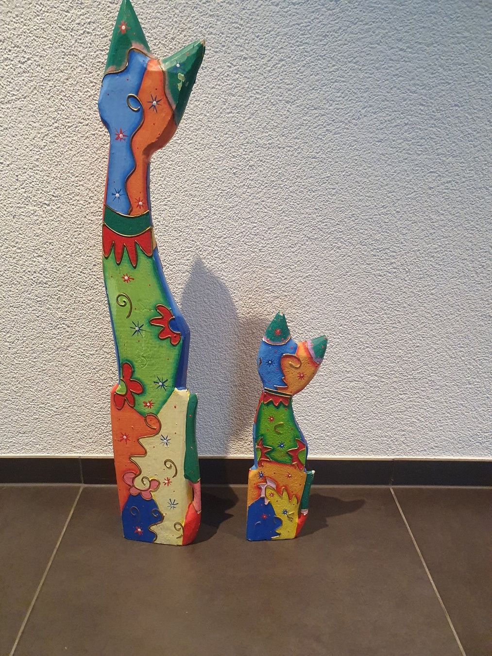 Tutte le decorazioni: Deko Katzen Holz, bunt bemalt, 2 Stück – Usato da Maschwanden venduto da ruth07 2