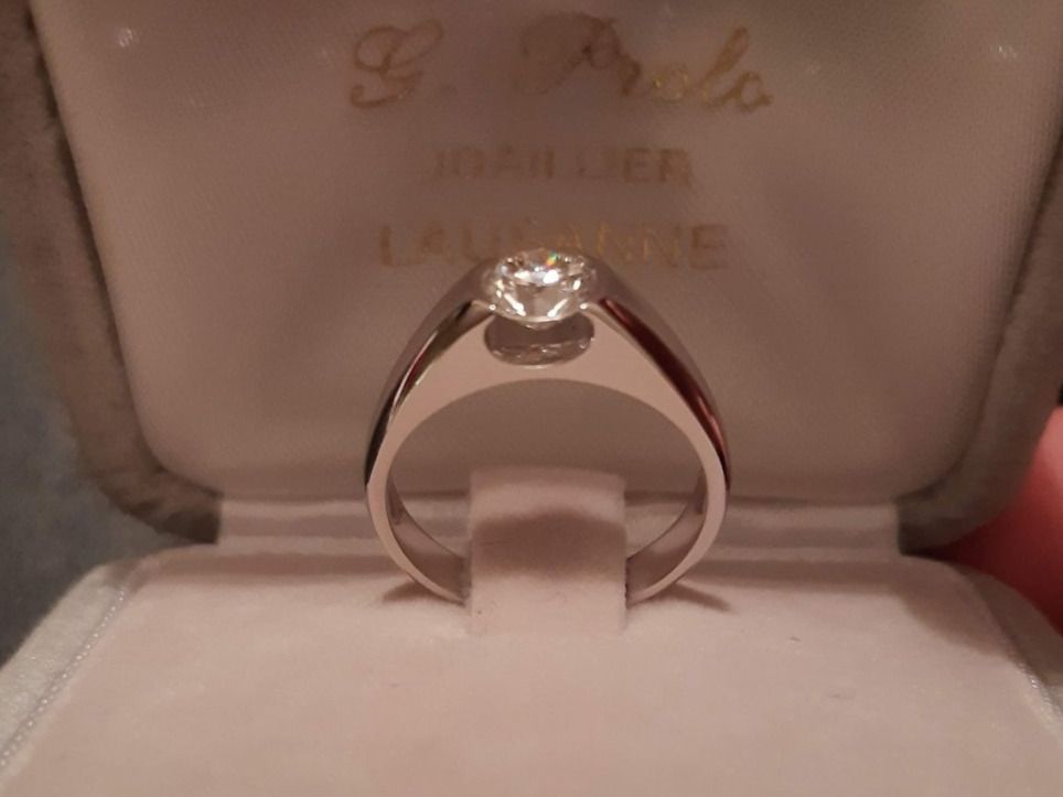 Anelli: Bague Solitaire diamant 0.68ct Platine – Nuovo (secondo la descrizione) da Verbier venduto da Plav_ 1