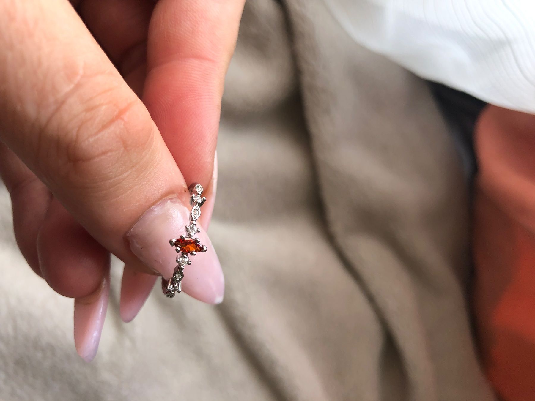 Ringe: Bague avec pierre orange rouge  argent – Gebraucht aus Ecublens VD von Ewwa