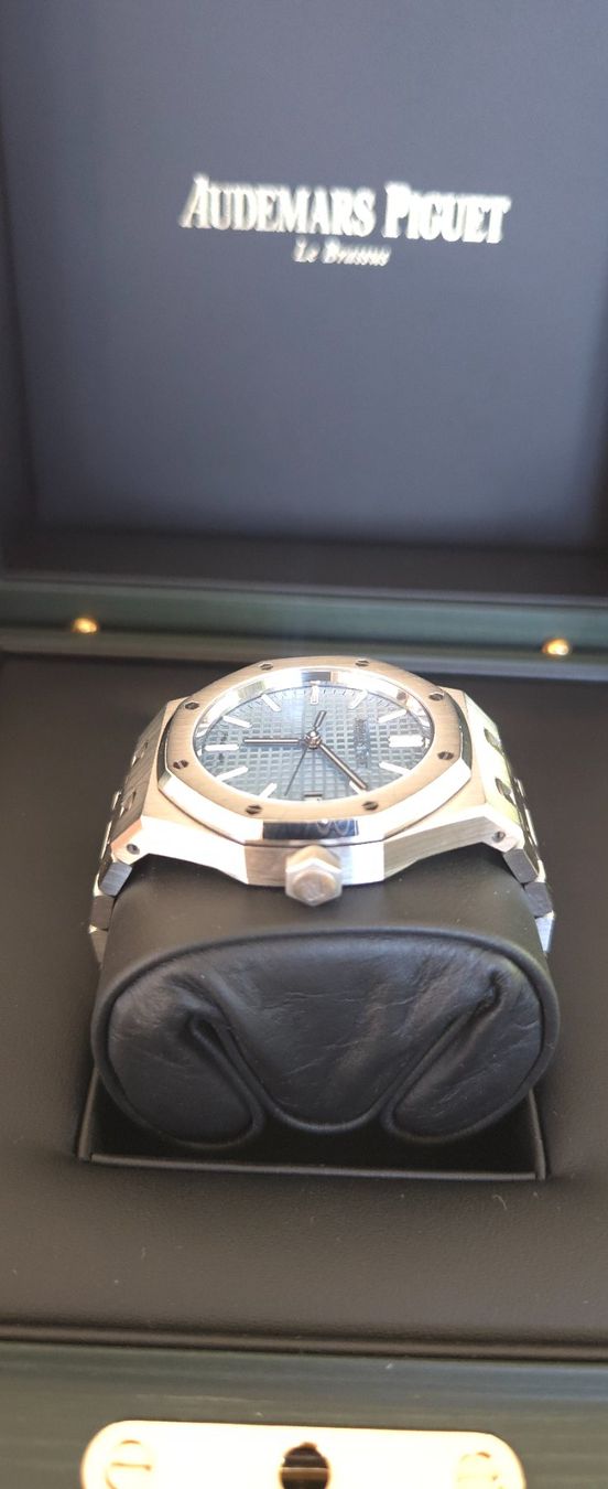 Audemars Piguet Orologi: Audemars Piguet 15550 Ice blue – Usato da Cologny venduto da mickeus1 1