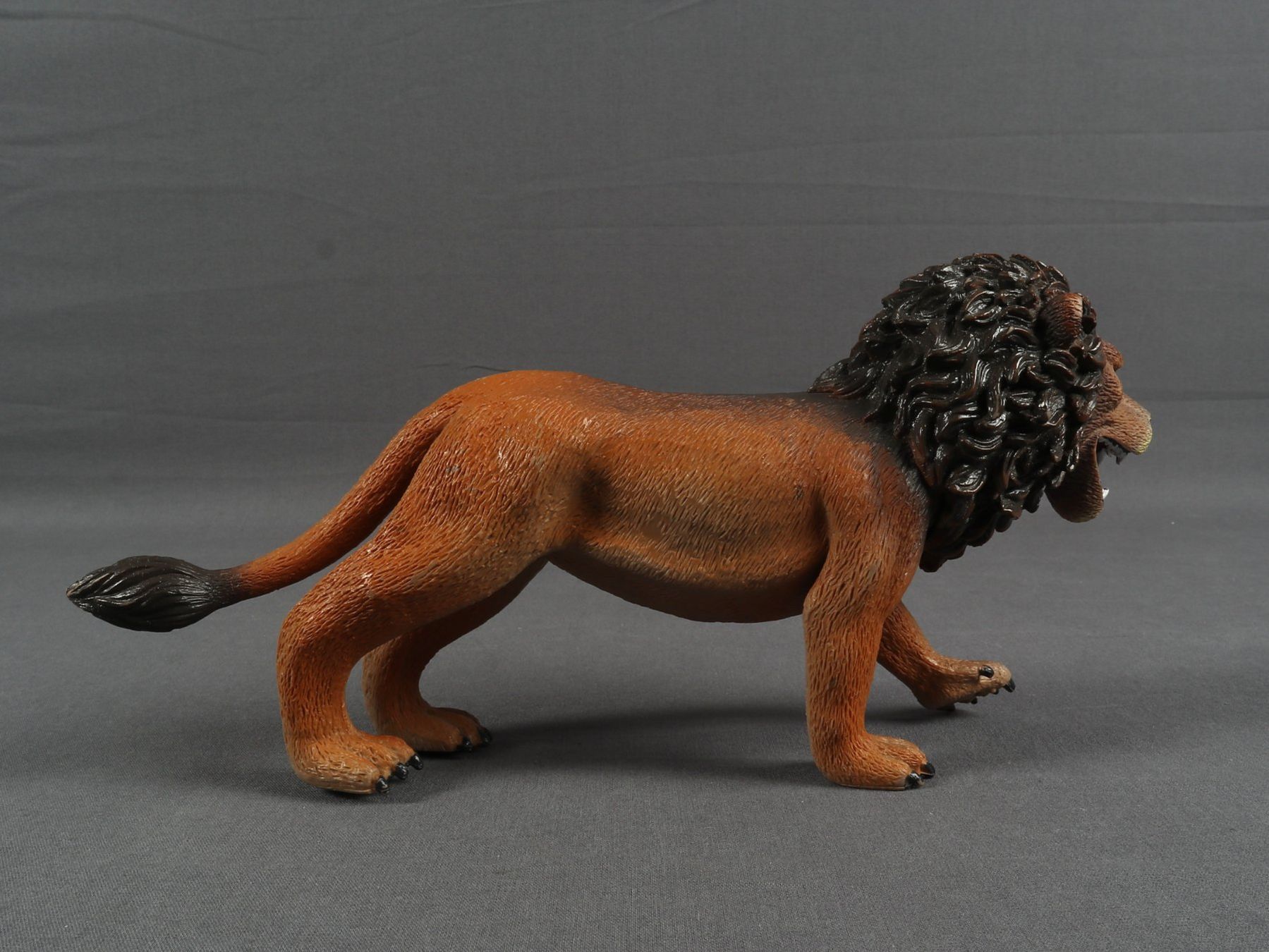 Statuette: HOBBY&WORK Löwen- und Bärenfigur – Usato da Steinen venduto da Restwert_Steinen 2