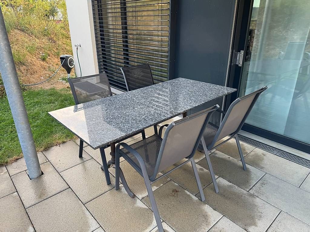 Tavoli: ***RESERVIERT*** Gartentisch Granit & Stühle  Steintisch – Usato da Stein AG venduto da Marcster99