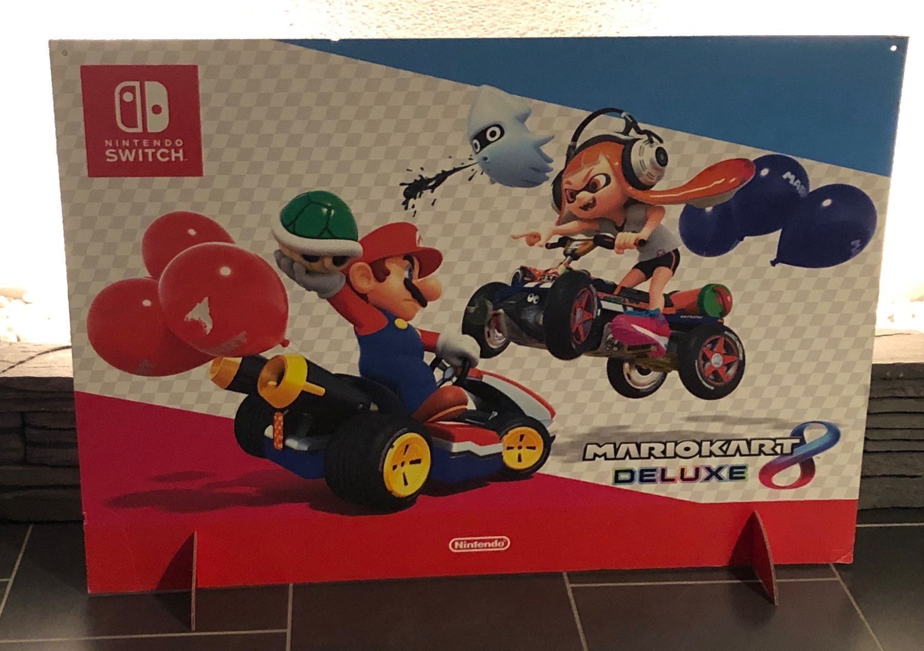 Nintendo Giochi: Mario Kart 8 Deluxe Aufsteller Switch – Usato da Kestenholz venduto da Matti_10 1