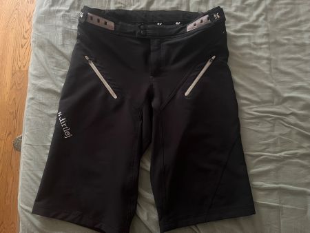 Dirtlej Trailscout Shorts…neuwertig