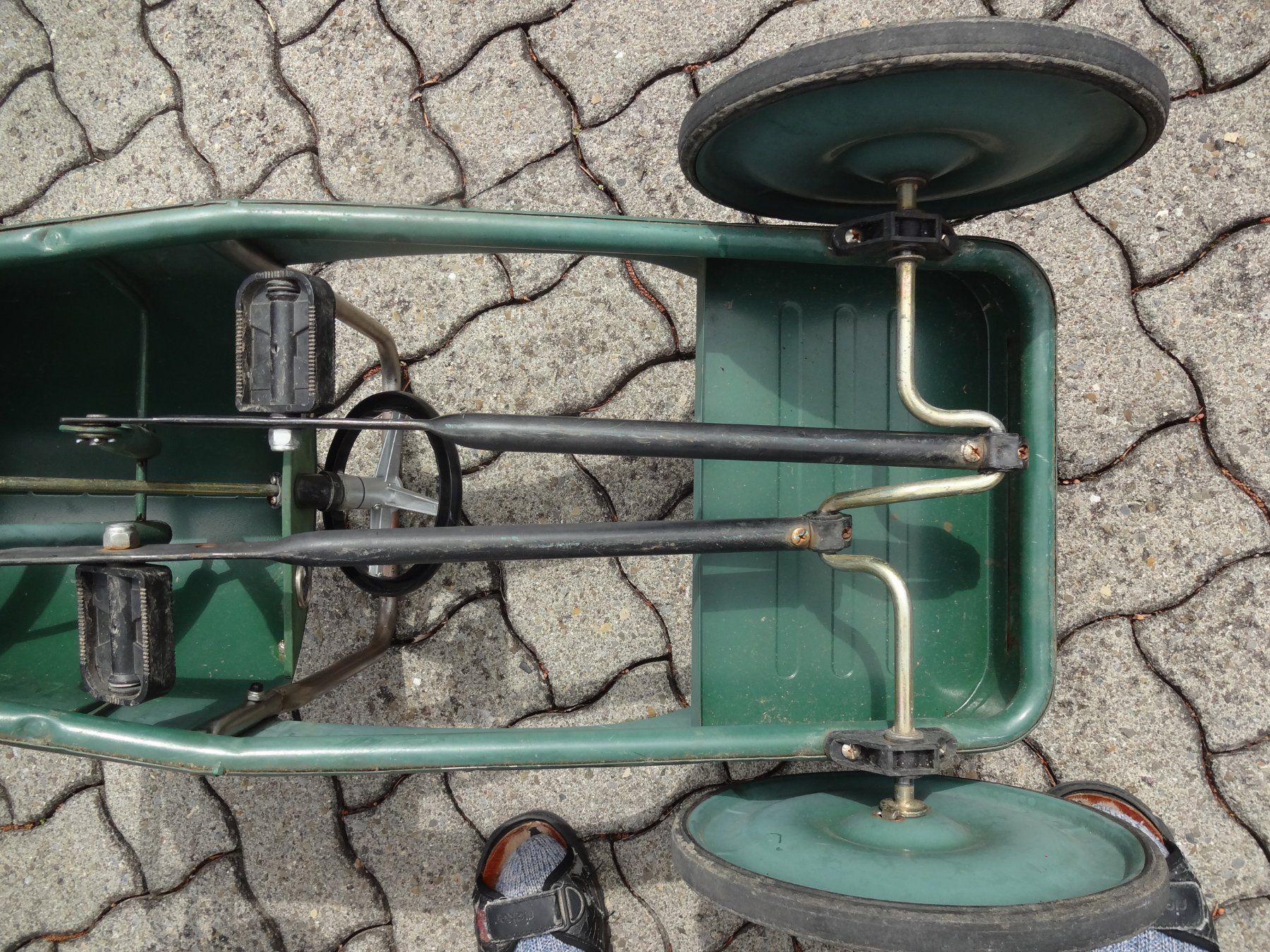 Veicoli per bambini: Antikes Pedalauto, kleines Kindertretauto – Usato da Elsau venduto da Weiher70 6