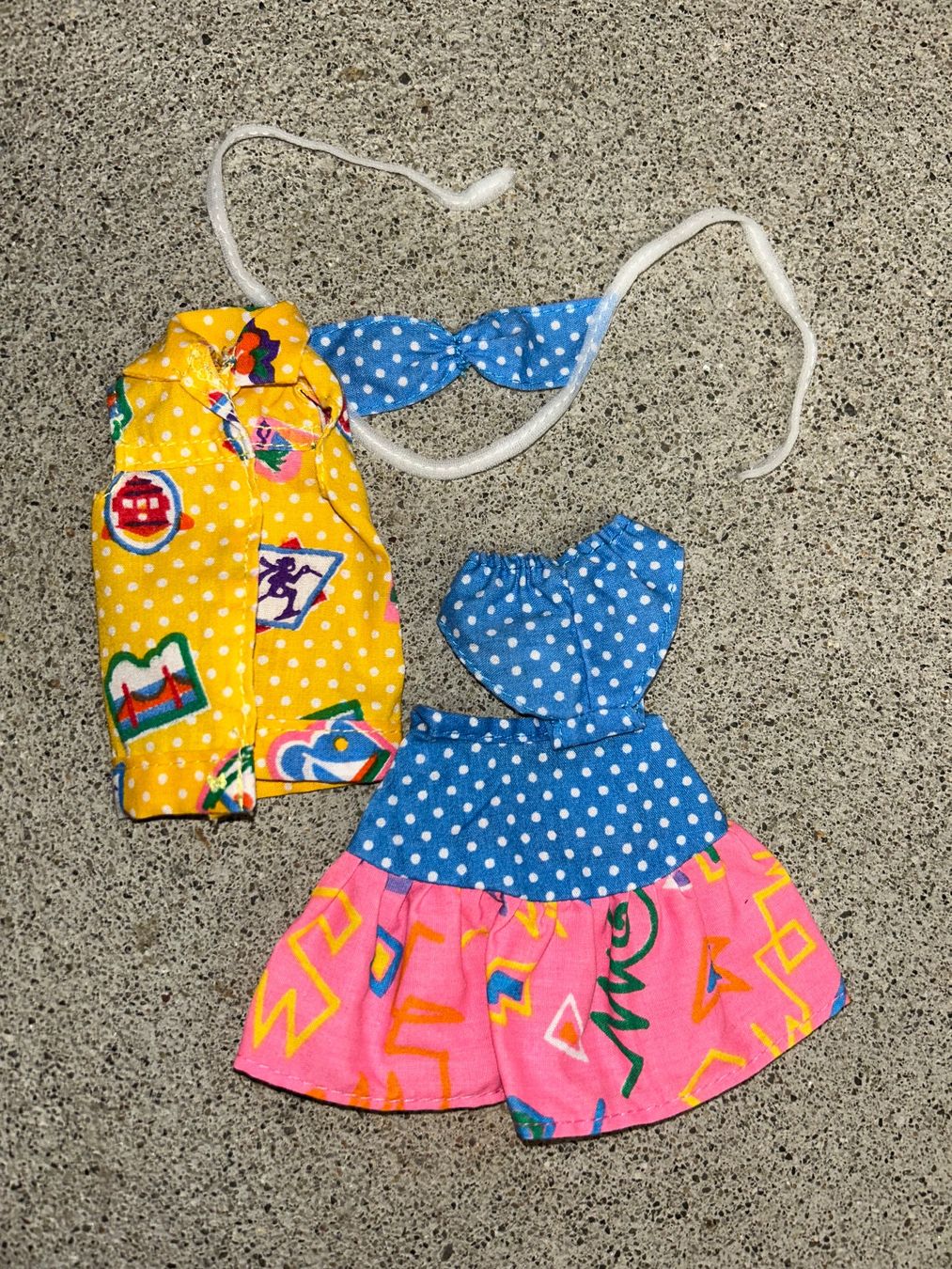 Bambole: Vintage Barbie-Kleiderset – Usato da Safenwil venduto da 2hand_aber_wertvoll