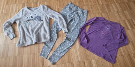 Kleiderpaket: Pyjamas (2 Oberteile/1 Hose)