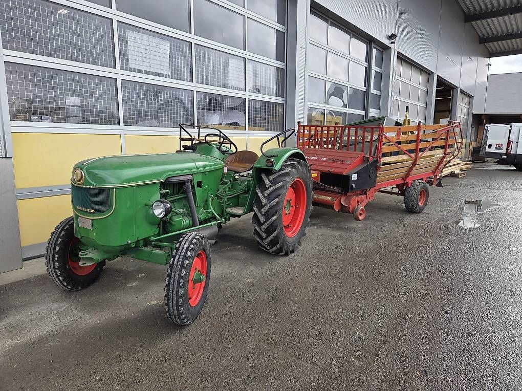 Deutz Trattori: Deutz D40-Z Traktor mit Ladewagen – Usato da Balterswil venduto da schnugi09