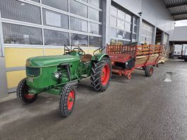 Deutz D40-Z Traktor mit Ladewagen