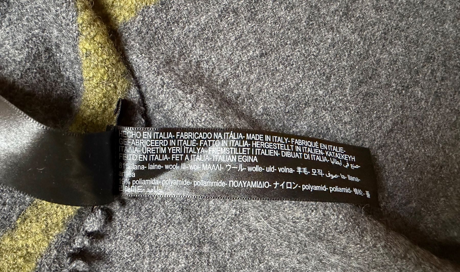 Massimo Dutti Foulards & écharpes: Massimo Dutti Schal – D'occasion à Unterägeri par Jutka_04 2