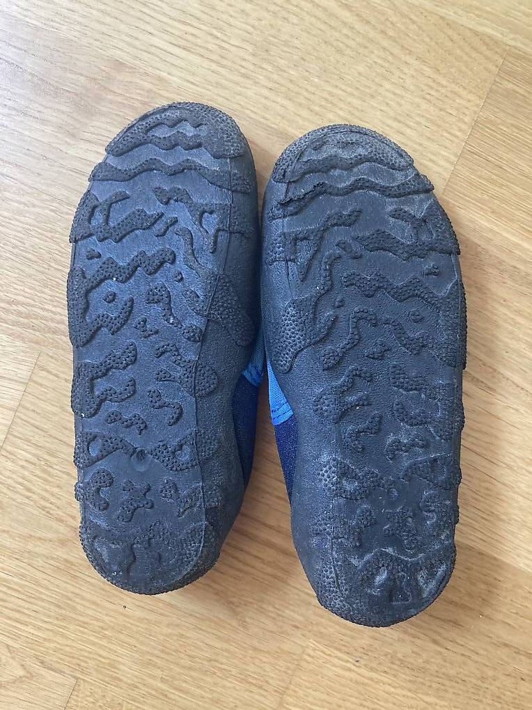 Schuhe für Jungen: Wassersportschuhe Gr 26/27 – Gebraucht aus Zürich von aqualina77 3