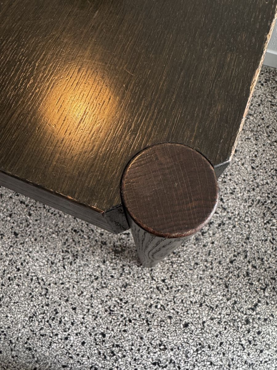 Tische: quadratischer Tisch Holz olivgrün – Gebraucht aus Zürich von casual4 7