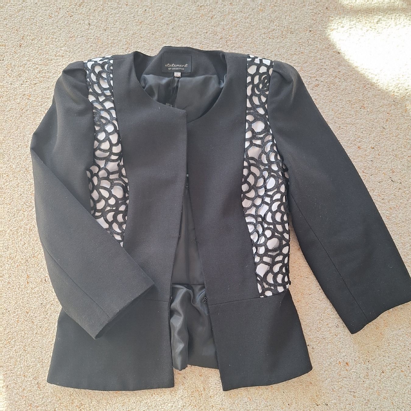 Vestes: Damenjacke – D'occasion à Siglistorf par jsoetiker
