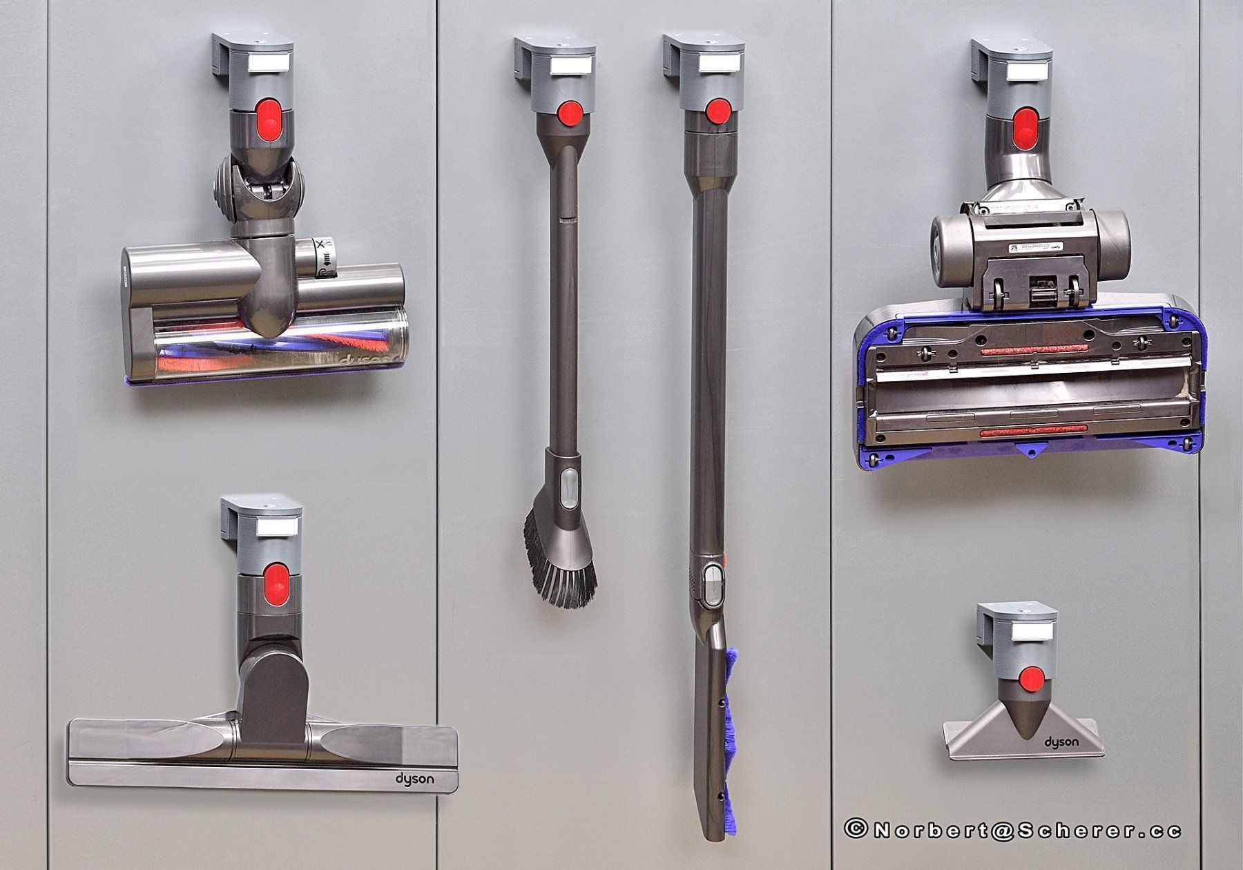 Dyson Staubsauger & Zubehör: Basis-Set Zubehörhalter Dyson Big Ball – Neu und originalverpackt aus Känerkinden von Bdegen