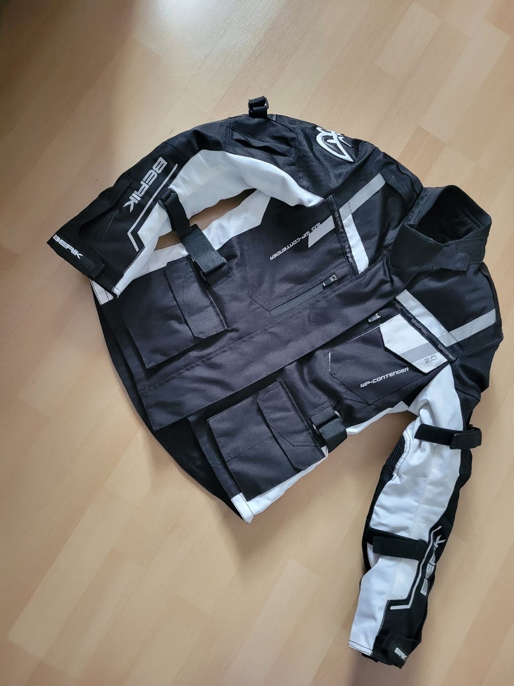 Jacken: Motorradjacke wie neu – Neu (gemäss Beschreibung) aus thun von bubs03
