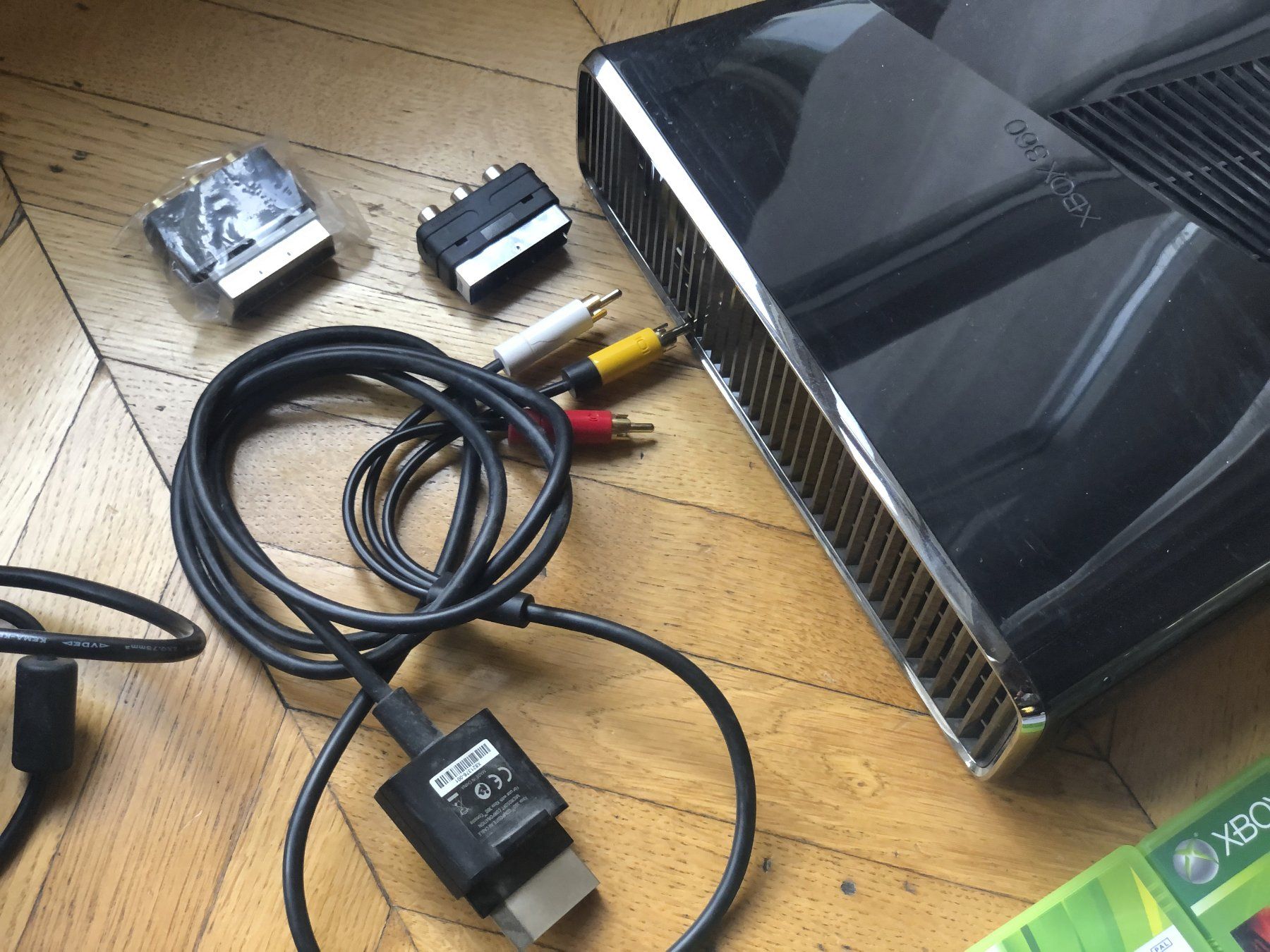 Microsoft Console: XBOX 360 + GAMES – Usato da Zürich venduto da Abost 4