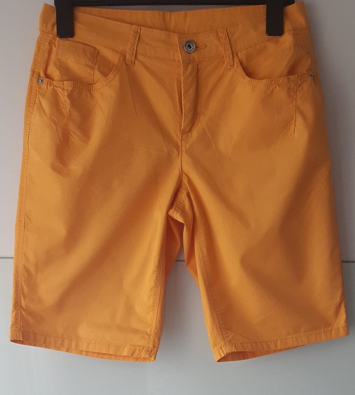 Hosen: Shorts Damen Grösse 36 – Gebraucht aus Feuerthalen von kigo87