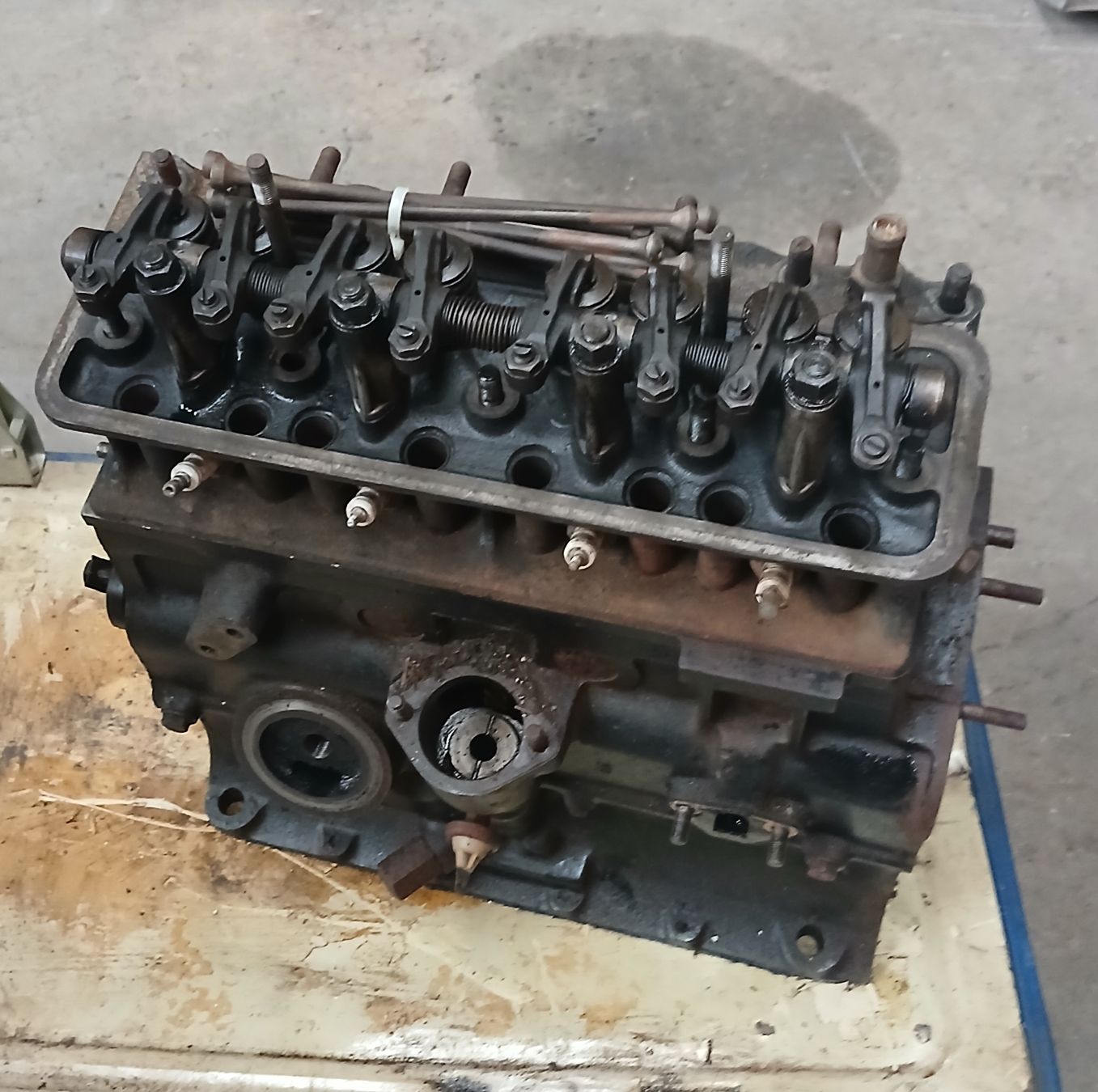 Triumph Moteurs: Moteur Triumph Spitfire  – D'occasion à la heutte par Auto-stock 1