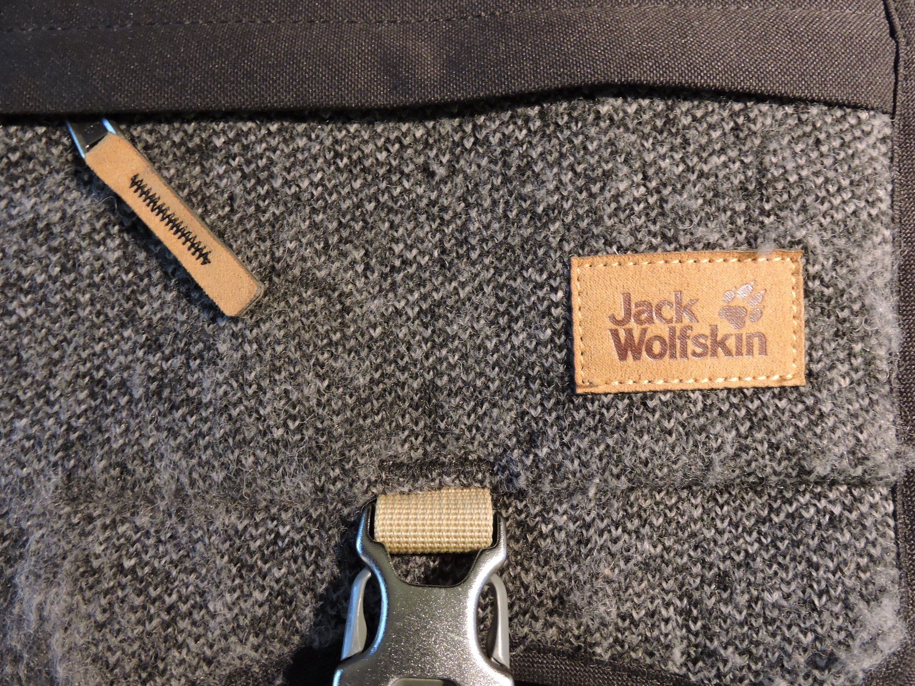 Jack Wolfskin Borse da donna: Jack Wolfskin Schultertasche Warwick Ave – Usato da Hauptwil venduto da Borusse01 1
