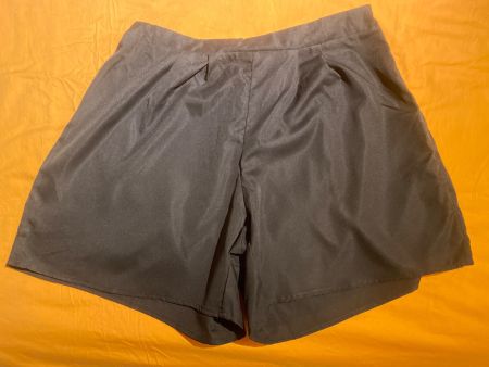 SHORTS GR.XL schwarz / kurze Hose / neu