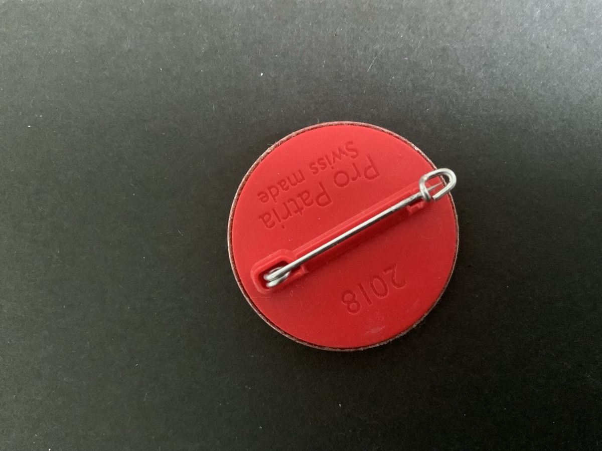 Plaketten & Abzeichen: PIN Pro Patria – Neu (gemäss Beschreibung) aus Binningen von chr_cr5n 1