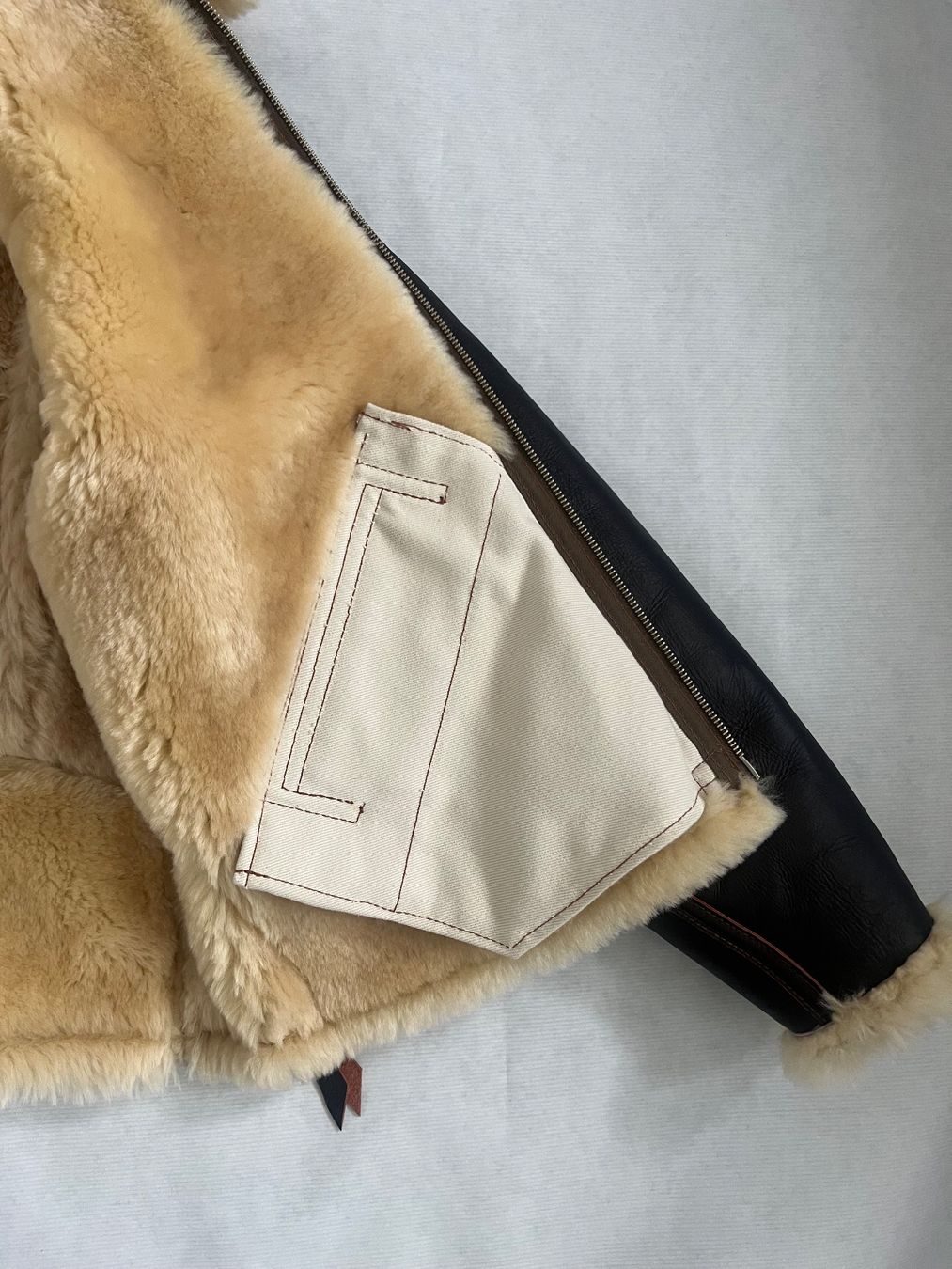 Aero Leathers Clothing Giacche: Aero Leathers B-6 USAAF Shearling Bomber Leather Jacket – Nuovo (secondo la descrizione) da Neuhausen venduto da Ann.Drea 5