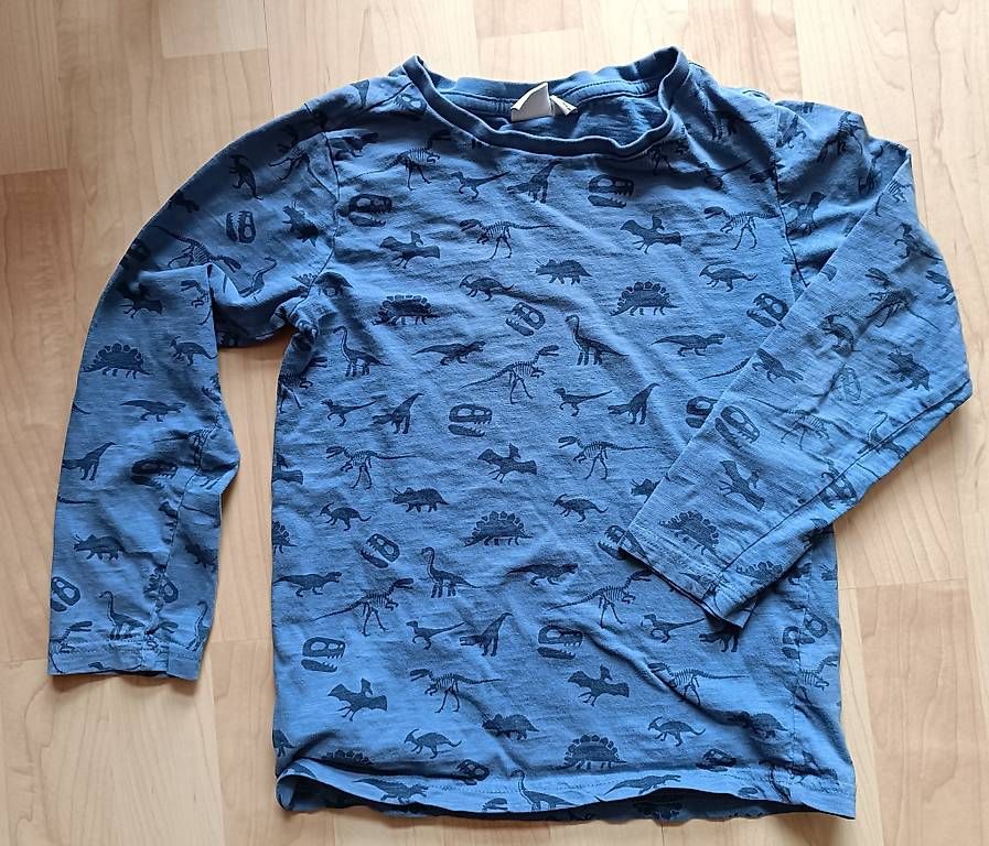 Lotti & Set di vestiti: Diverse Kleider Grösse 128, Total 5Stk. – Usato da Münchenstein venduto da Bouba3 3
