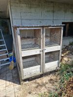 Kleintierhaus 2-stöckig Holz mit Gittertüren gebraucht