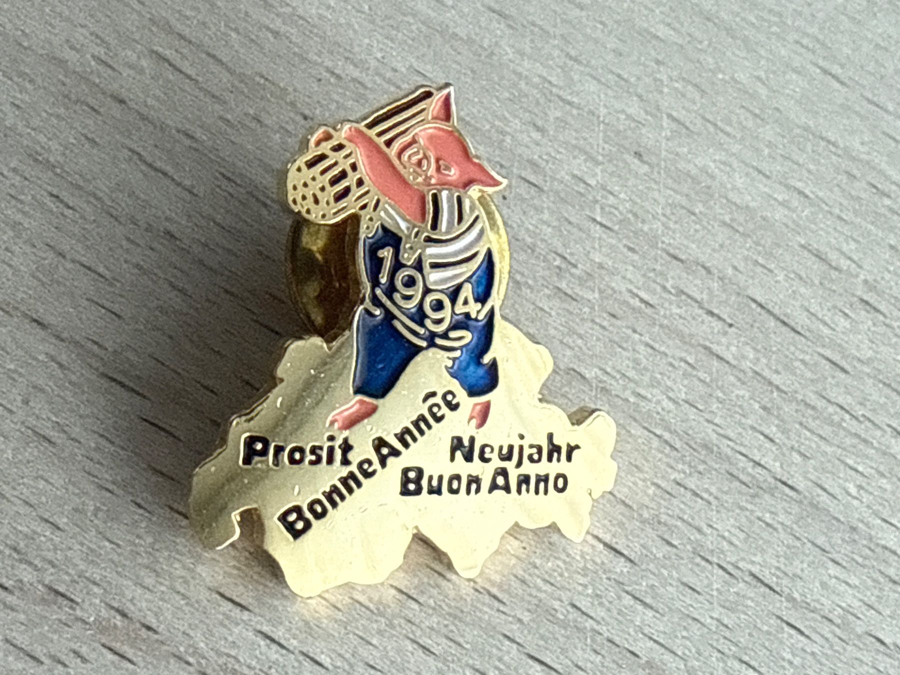 Plaketten & Abzeichen: Pin Prosit Neujahr 1994 – Gebraucht aus Glattbrugg von Schweigmatt