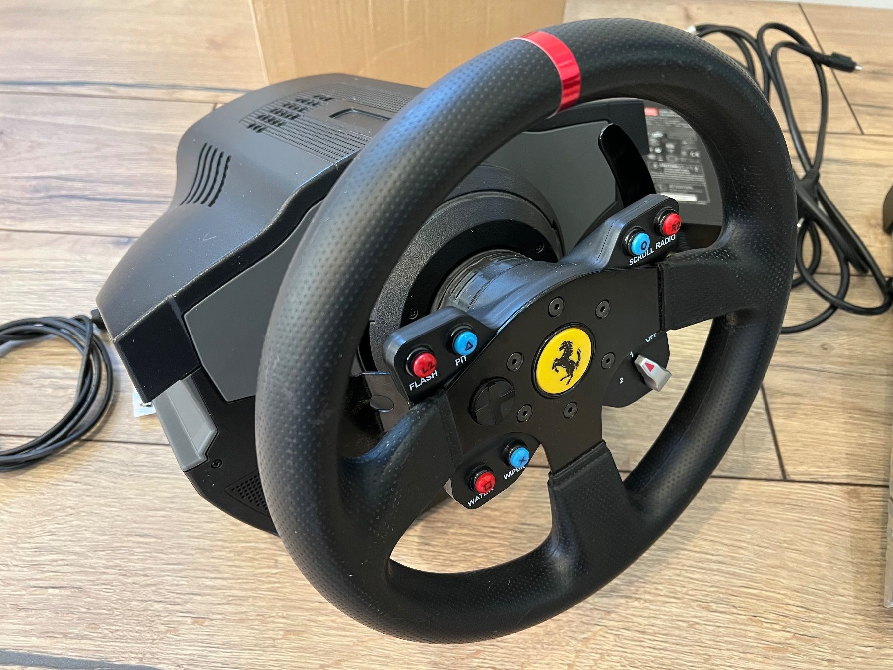 Thrustmaster Controller: Thrustmaster T500RS Force Feedback Lenkrad und Pedale – Gebraucht aus Walzenhausen von  3