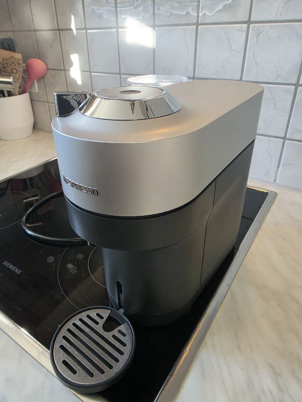 De'Longhi Macchine per caffè & Macchine per espresso: De LonghiVertuo Pop+  silber – Usato da Oeschgen venduto da Mich_elle 1