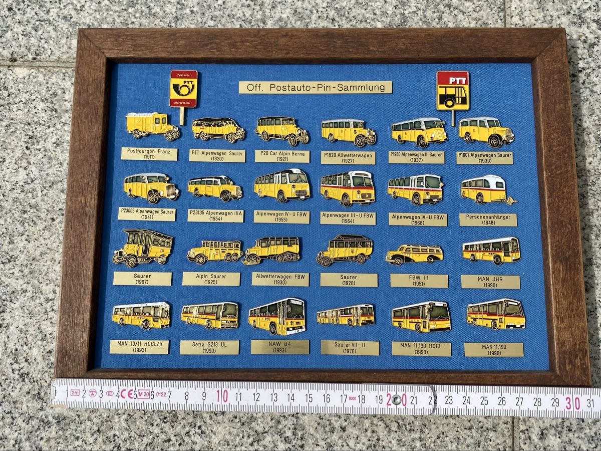 Foto & Immagini: Komplette Sammlung Postauto-Pin – Usato da Rotkreuz venduto da Once0
