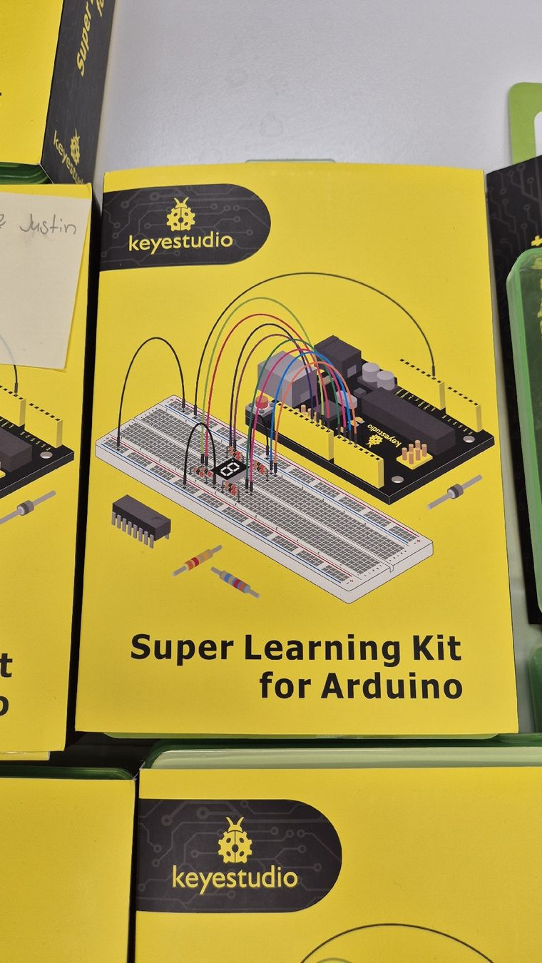 Baukästen: Keyestudio Super Learning Kit for Arduino – Gebraucht aus Zürich von Thevanboomer