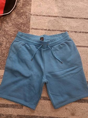 Kurze Hose