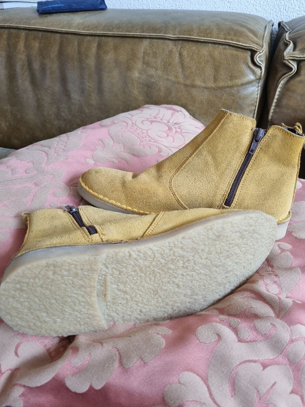 Damenschuhe: Boots gelb Grösse 37 – Neu (gemäss Beschreibung) aus Witterswil von Katja... 1